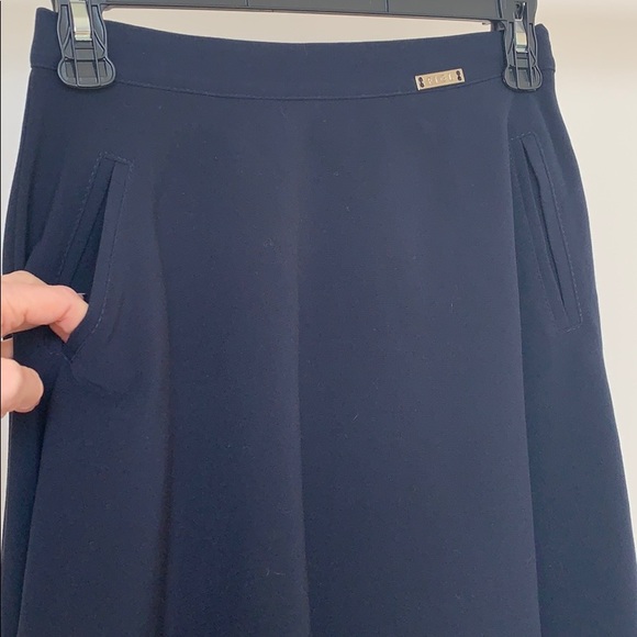 FIGL | Pocketed Skirt - Picture 6 of 8
